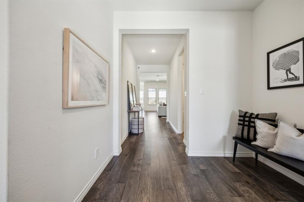 2812 Quill Ln - Photo 3 of 36