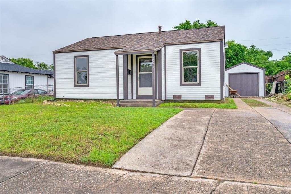 2524 Malvern Trl - Photo 2 of 25