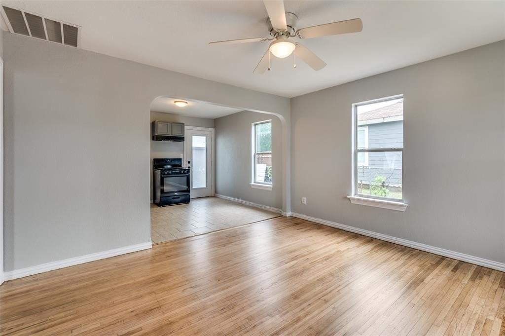 2524 Malvern Trl - Photo 5 of 25