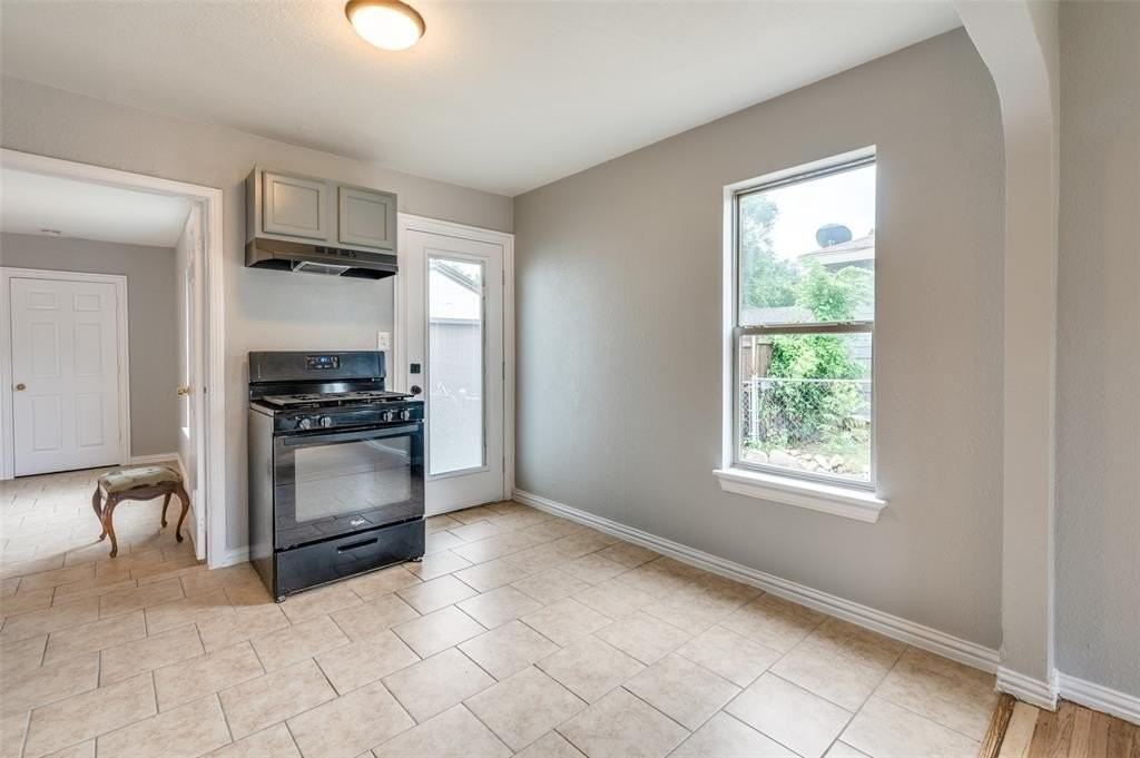 2524 Malvern Trl - Photo 7 of 25