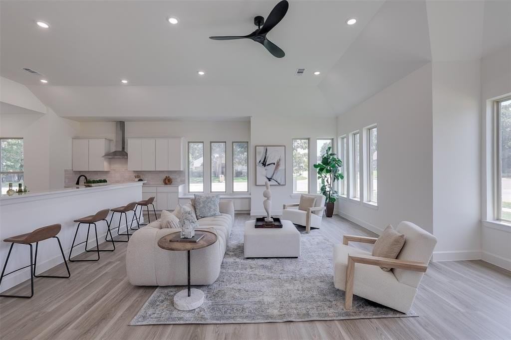 1208 Oak Harbor Blvd - Photo 5 of 25