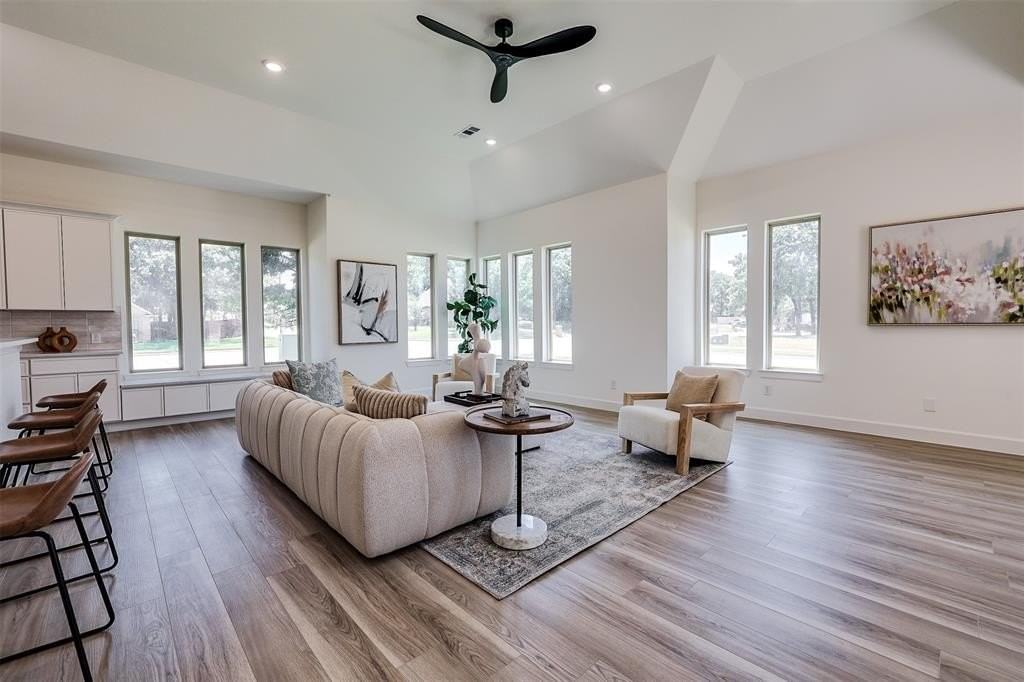 1208 Oak Harbor Blvd - Photo 7 of 25