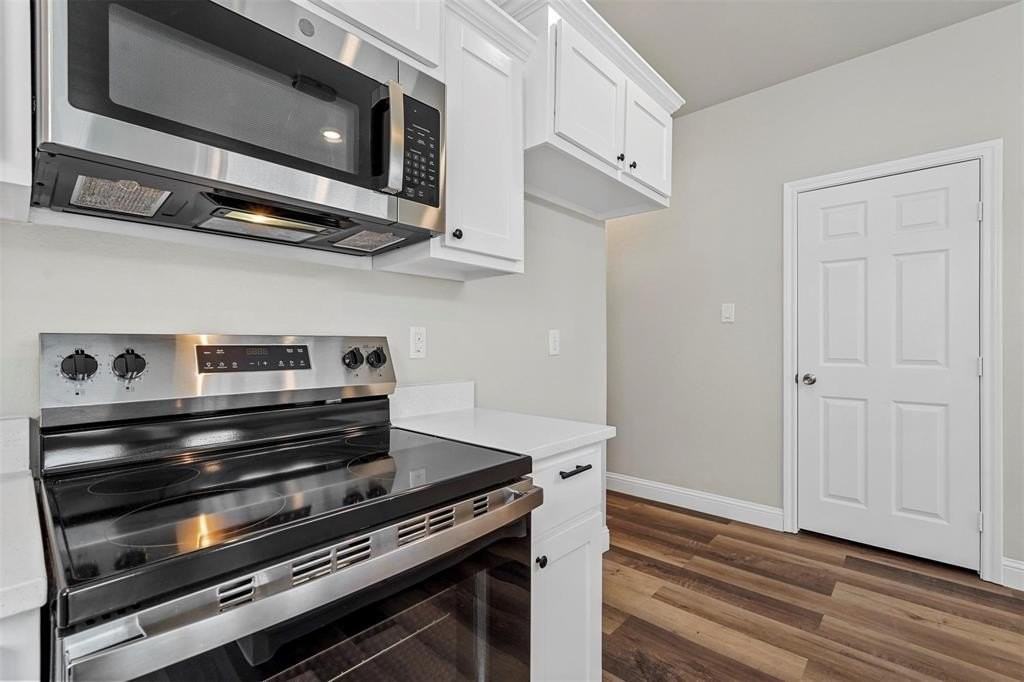 3120 Saint John St #B - Photo 5 of 21