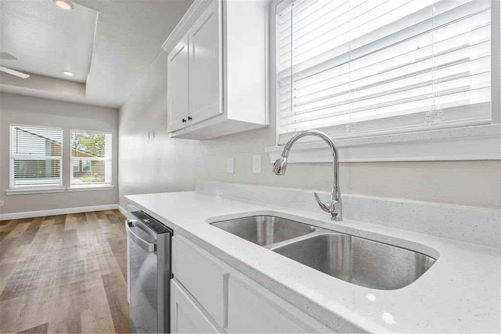 3120 Saint John St #B - Photo 7 of 21