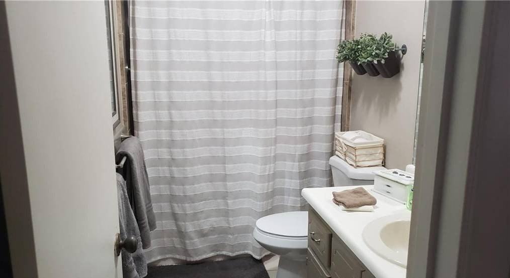 203 Longview Rd - Photo 4 of 12