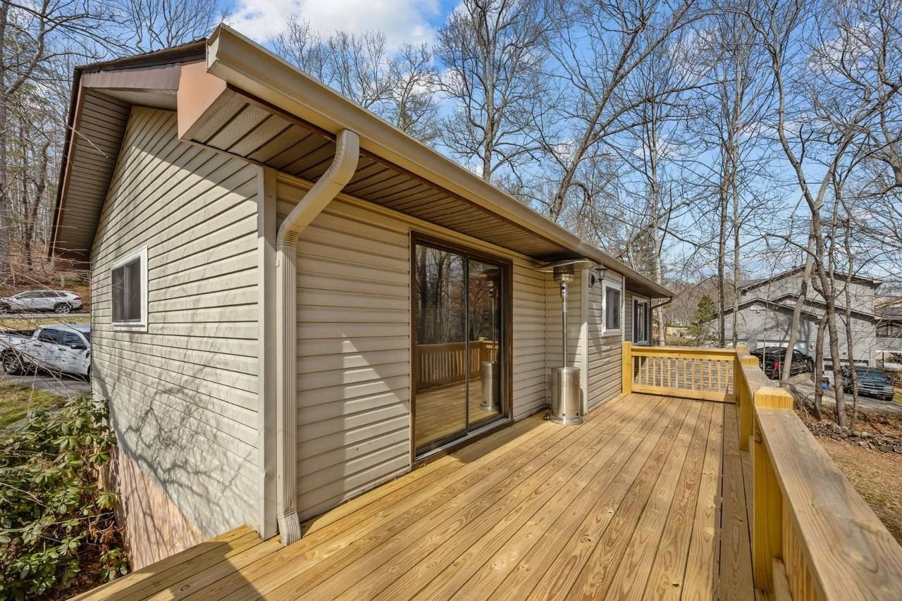 200 Waterford Dr - Photo 7 of 37