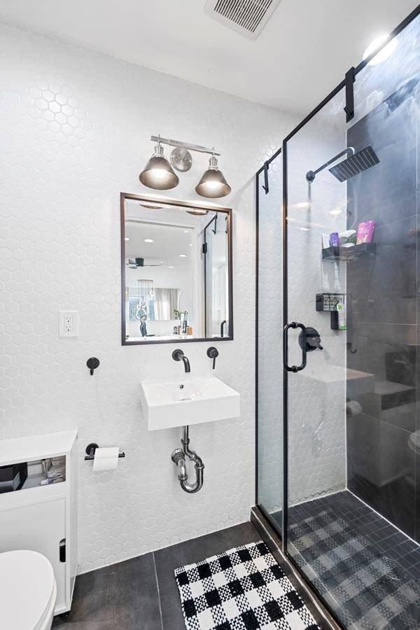 299 Van Buren St #2C - Photo 7 of 18