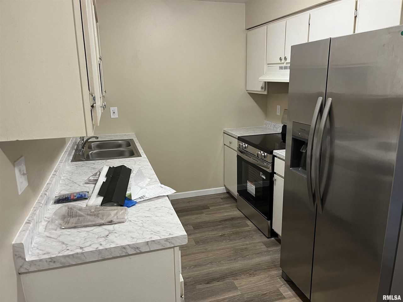 1304 W Jeth Ct Unit A - Photo 4 of 11