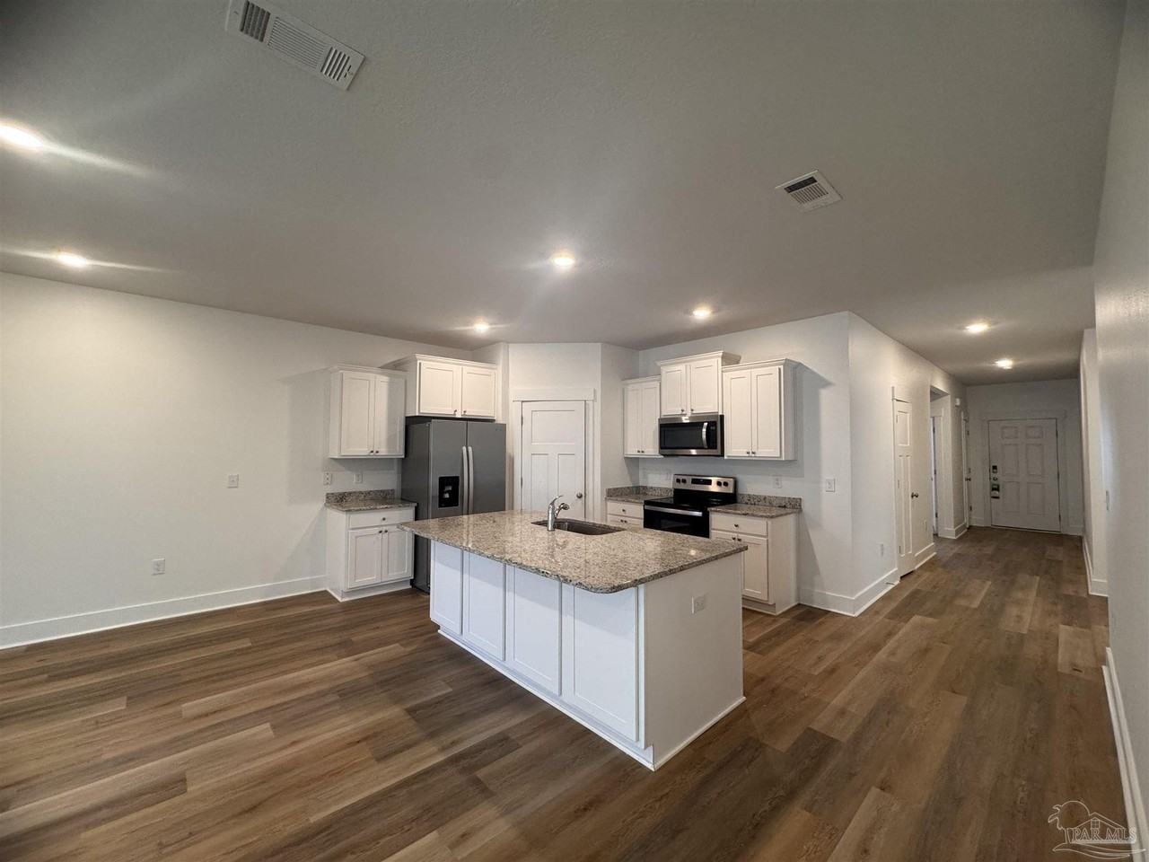 6419 Forest Bay Ave - Photo 2 of 19