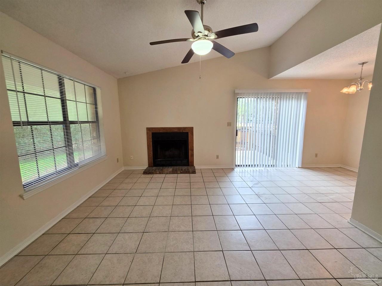 1440 N 61st Ave Apt 8d - Photo 5 of 25