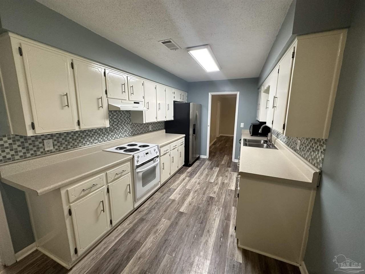 5932 Schofield Dr - Photo 4 of 15