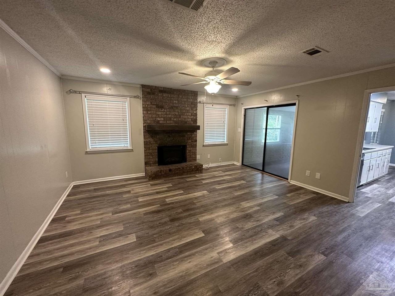 5932 Schofield Dr - Photo 7 of 15