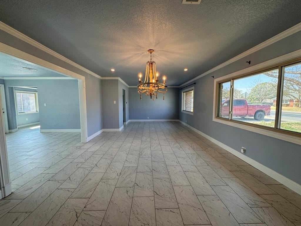 1503 Neely Ave - Photo 6 of 48