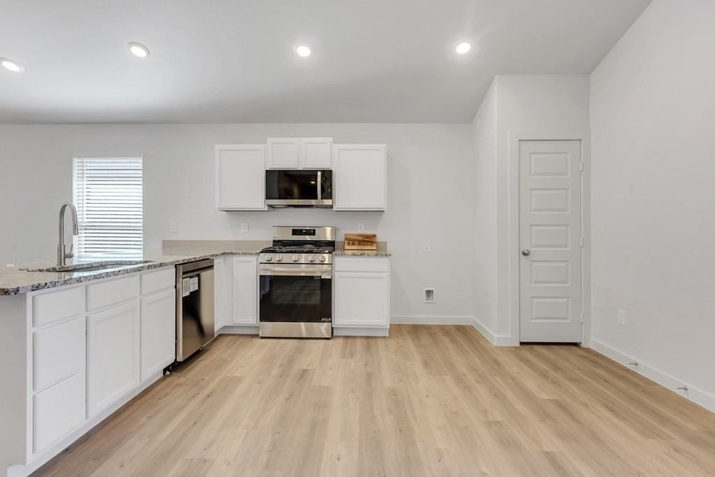 6333 Poppy Dr - Photo 5 of 16