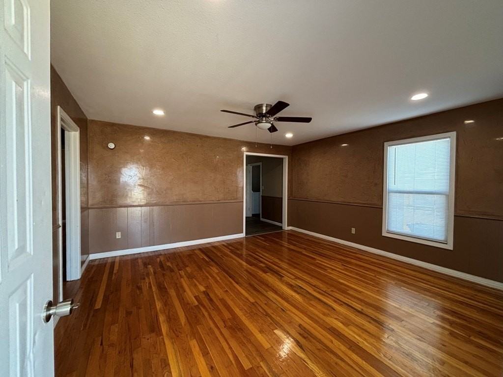 2000 Runnels St - Photo 3 of 16