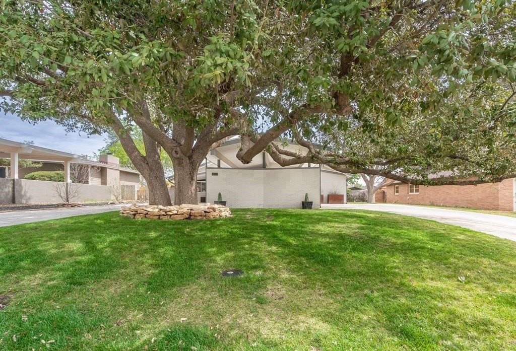 2008 N H St - Photo 2 of 48