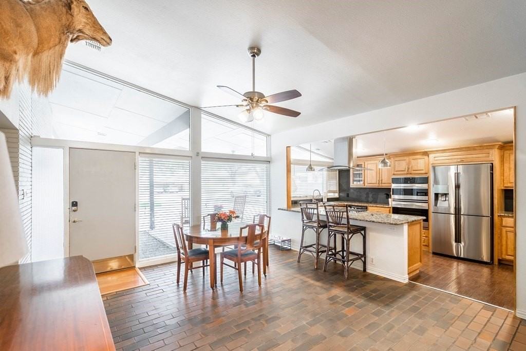 2008 N H St - Photo 6 of 48