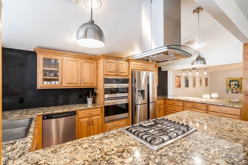 2008 N H St - Photo 7 of 48