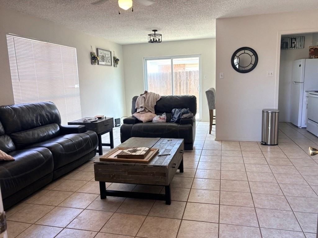 4809 W Cuthbert Ave Apt A - Photo 2 of 13