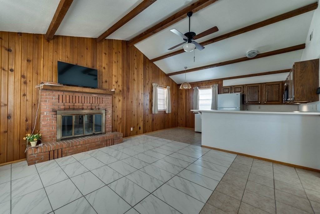 4627 Princeton Ave Apt B - Photo 2 of 15