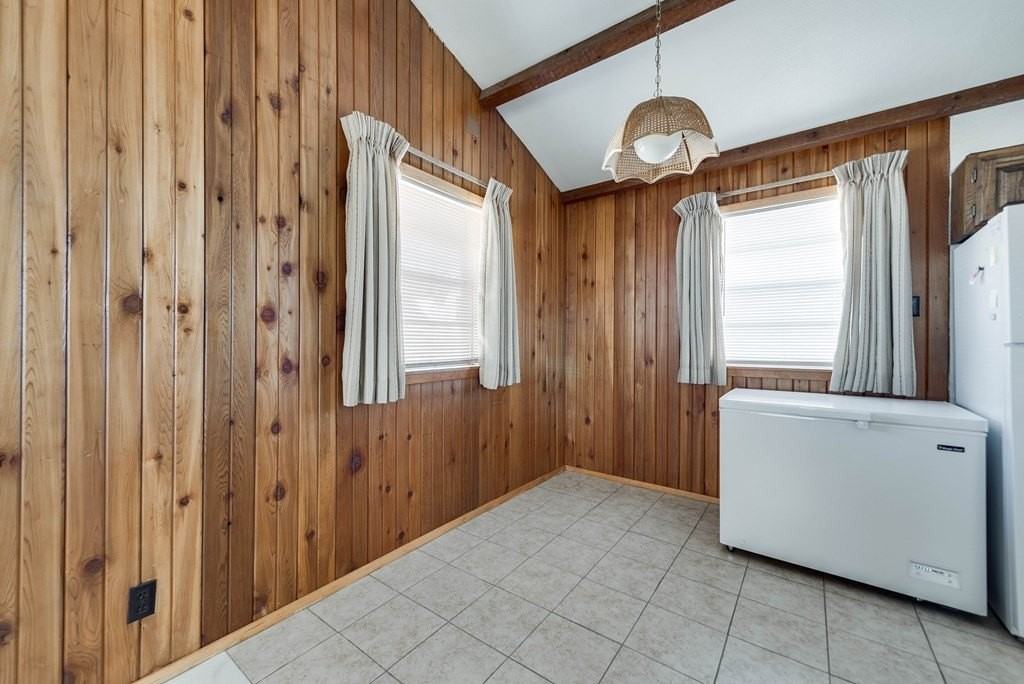 4627 Princeton Ave Apt B - Photo 4 of 15