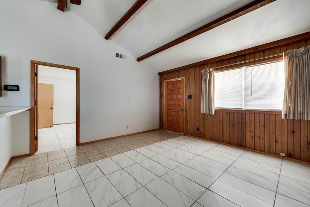 4627 Princeton Ave Apt B - Photo 5 of 15