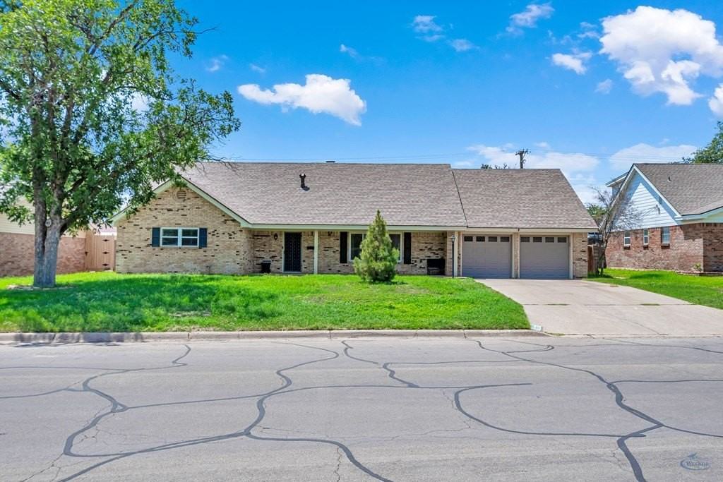 2803 W Dengar Ave - Photo 4 of 50