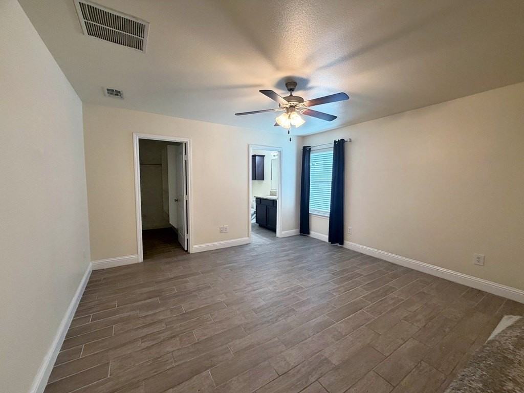 1113 Lasso Ln - Photo 7 of 21