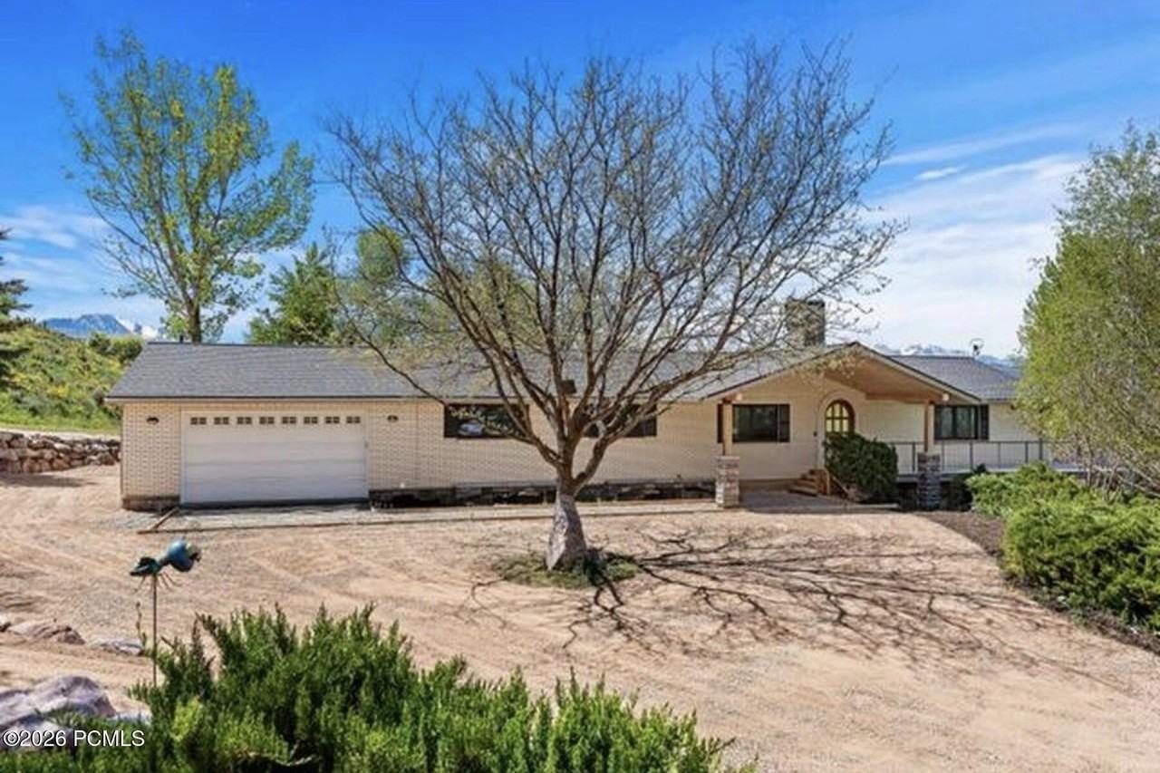 508 N 9000 E - Photo 3 of 35