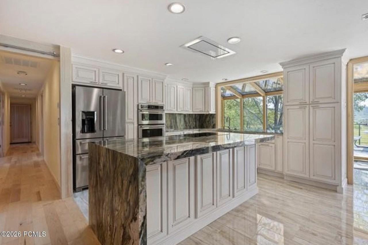 508 N 9000 E - Photo 7 of 35