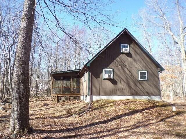 64 Hugo Dr - Photo 6 of 40