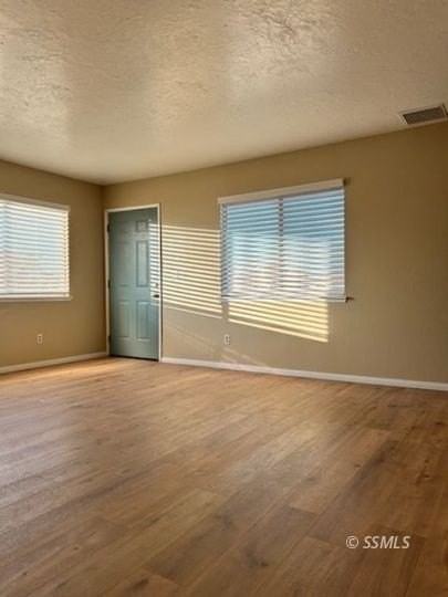 1001 Perdew Ave - Photo 3 of 9