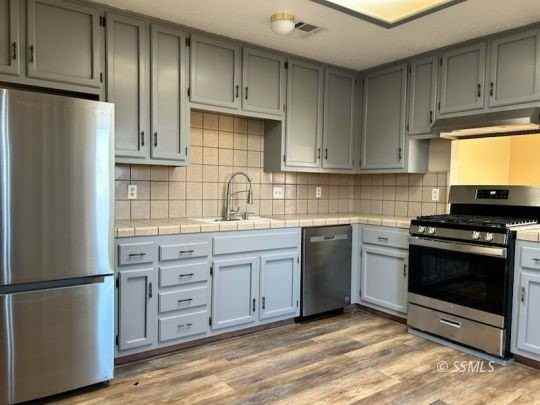 1001 Perdew Ave - Photo 4 of 9