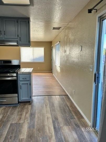 1001 Perdew Ave - Photo 5 of 9