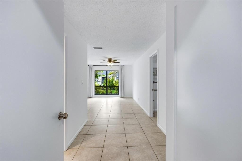 10188 Sw 53rd Ct - Photo 7 of 32