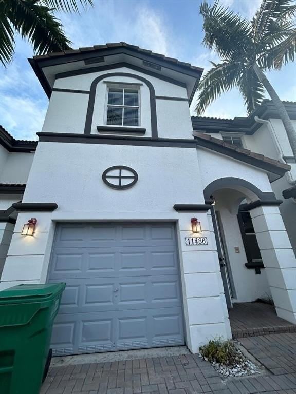 11486 Nw 77th St - Photo 2 of 24