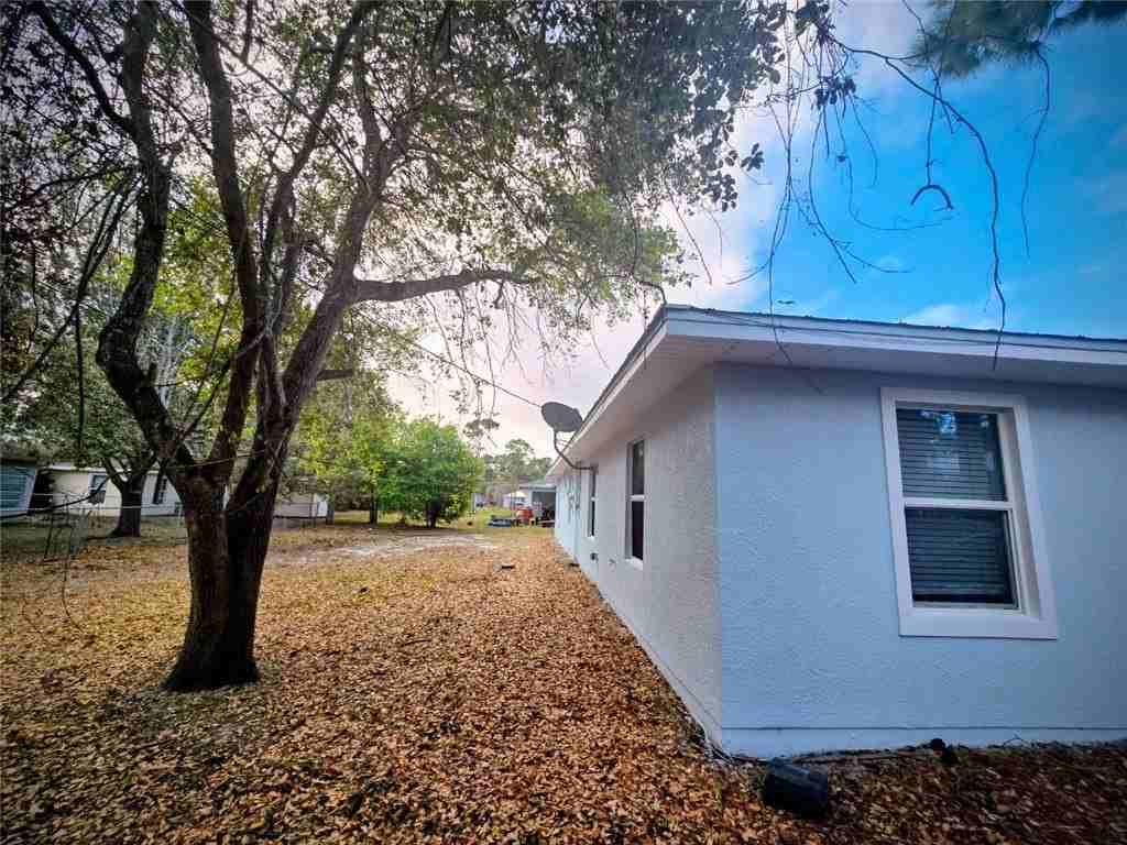 106 Marsh St Apt B - Photo 4 of 19