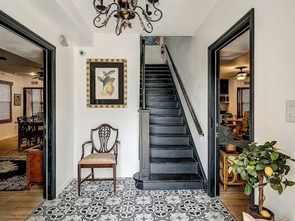 1429 19th Pl #4 - Photo 4 of 15