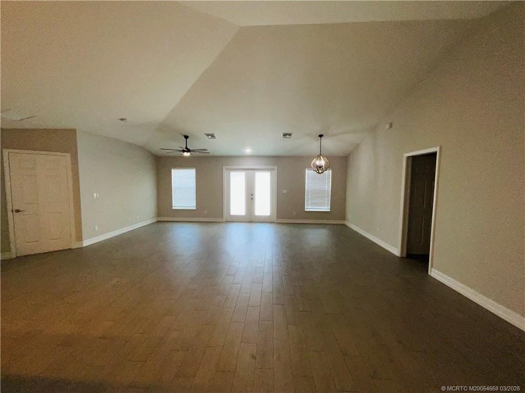 928 Sw John Maccormack Ter - Photo 4 of 20