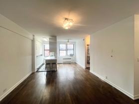 242 E 38th St #6D - Photo 1 of 1