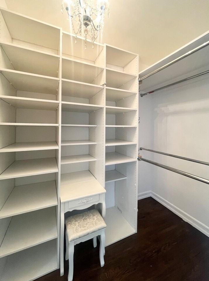 242 E 38th St #6D - Photo 4 of 8