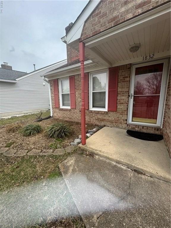 1832 Sydenham Trl - Photo 2 of 31