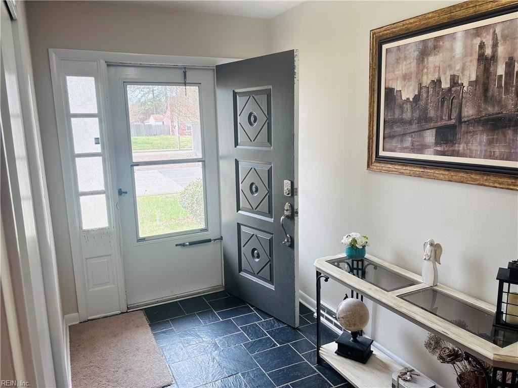 612 Charlton Dr - Photo 2 of 26