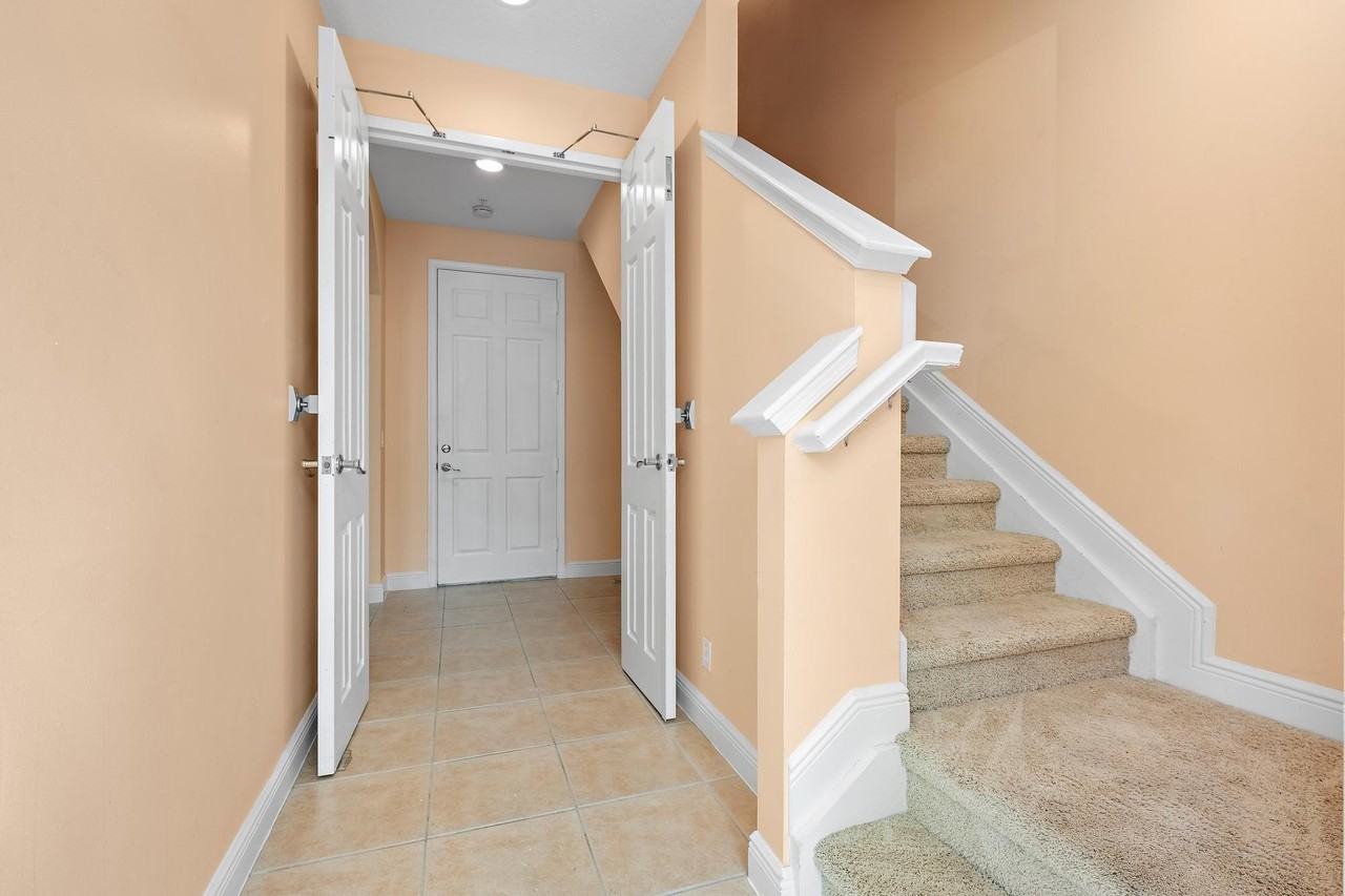 145 Morning Dew Cir - Photo 4 of 22