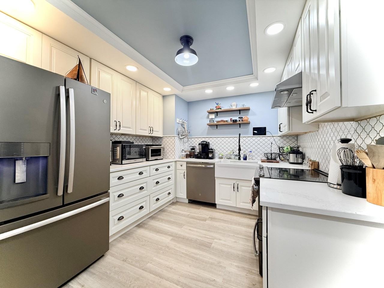 11584 Winchester Dr - Photo 5 of 17