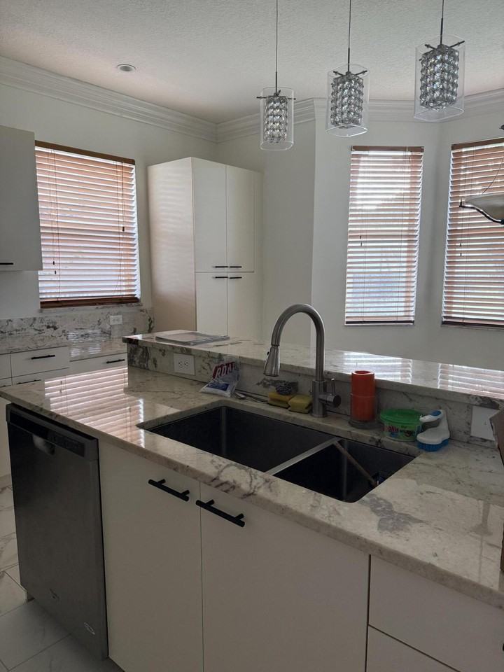 9960 Woodworth Ct - Photo 6 of 28