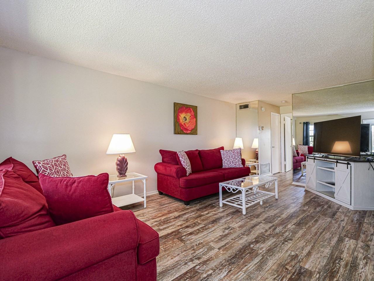 74 Royal Oak Ct #205 - Photo 6 of 42