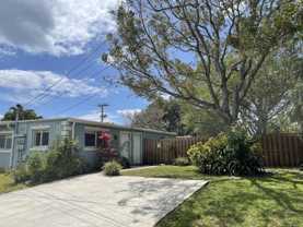 701 Se 4th St #WEST - Photo 1 of 1