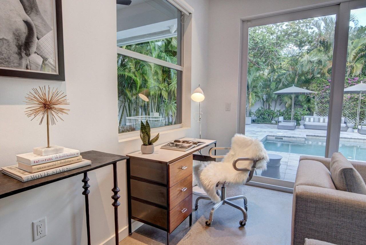 717 Ne 1st Ct - Photo 7 of 50