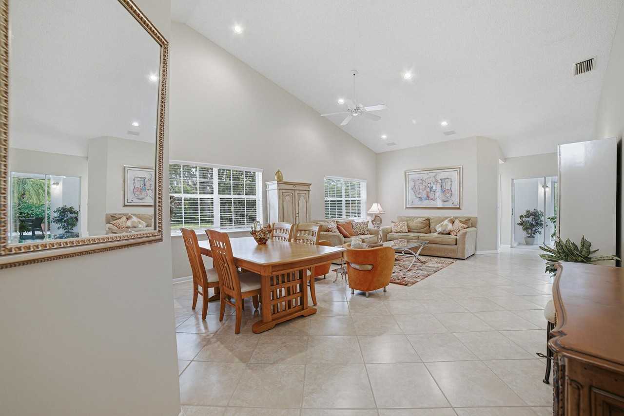 7540 Diamond Pointe Cir - Photo 7 of 45